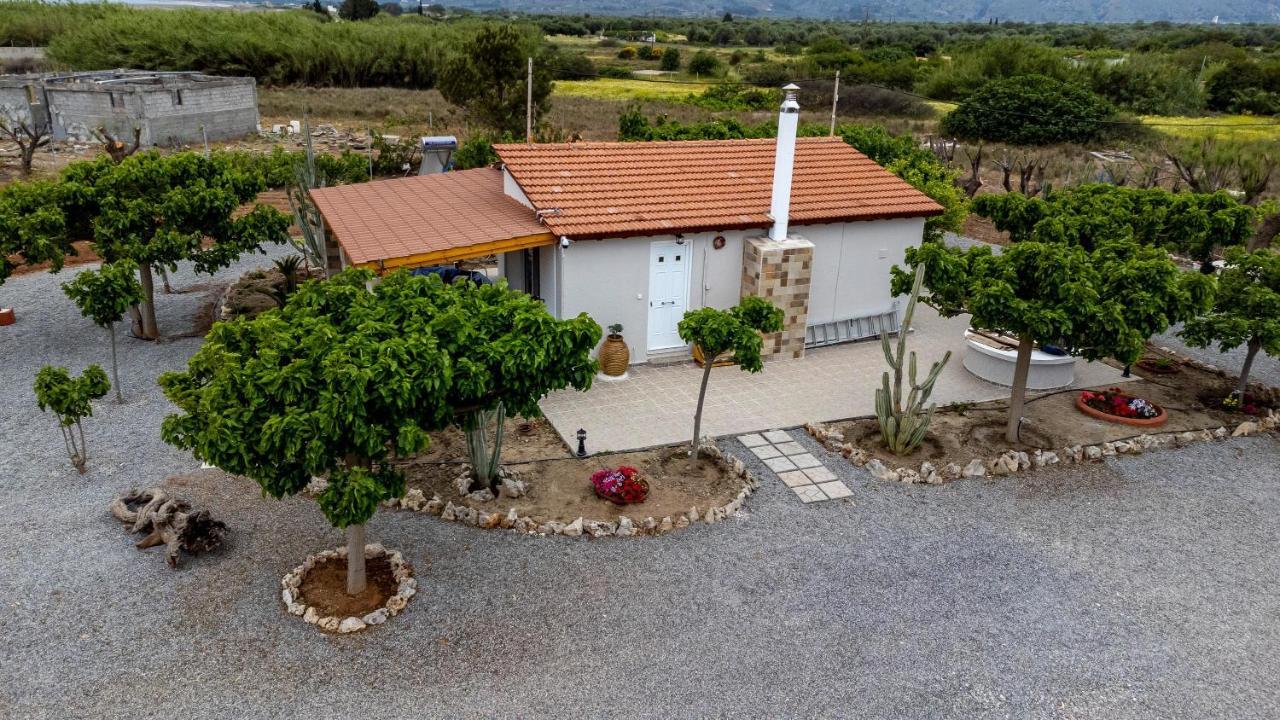 G&m House Ferienhaus Charaki